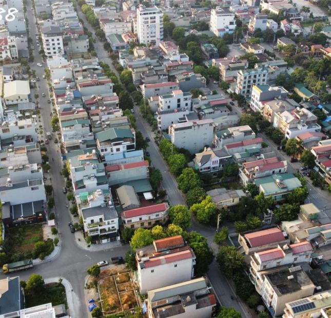 Cần tiền bán gấp đất phân lô  KĐT VIỆT MỸ TRUNG TÂM THÀNH PHỐ TUYÊN QUANG