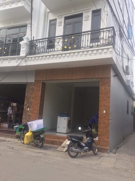 Chính chủ cho thuê tầng 1 làm cửa hàng tại Xóm Mới, cầu Hữu Hoà, Thanh Trì, Hà Nội.