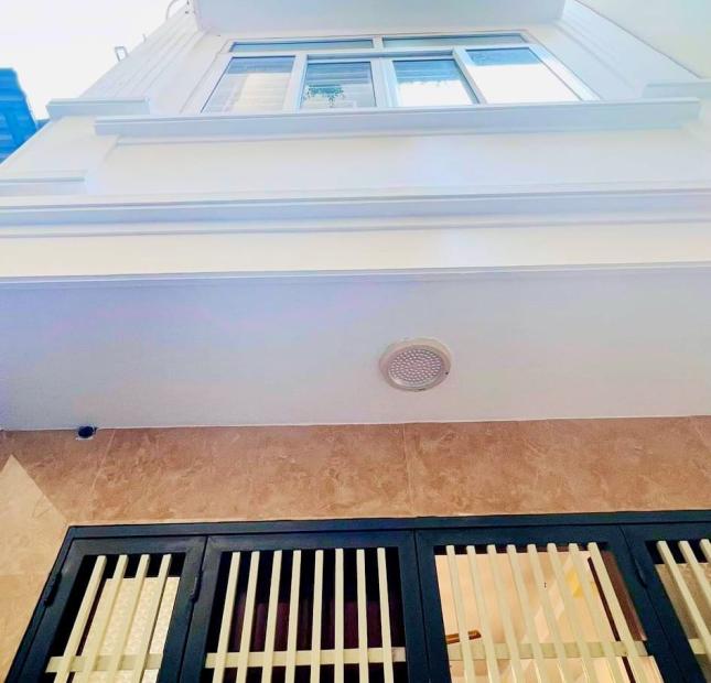 BÁN NHÀ PHỐ THỤY KHUÊ QUẬN TÂY HỒ LÔ GÓC HAI MẶT NGÕ - 3 MẶT THOÁNG - NHÀ MỚI - DT:35M2 5 TẦNG