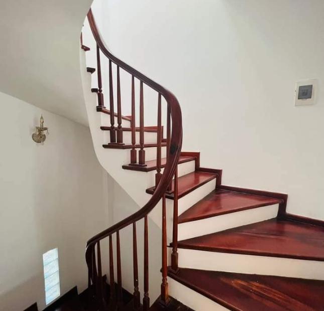 BÁN NHÀ PHỐ THỤY KHUÊ QUẬN TÂY HỒ LÔ GÓC HAI MẶT NGÕ - 3 MẶT THOÁNG - NHÀ MỚI - DT:35M2 5 TẦNG