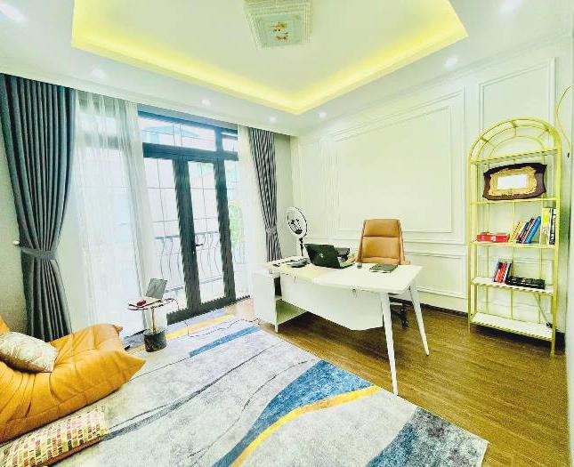 TRUNG TÂM THANH XUÂN-PHÂN LÔ QUÂN ĐỘI-3 BƯỚC CHÂN RA PHỐ 62M NHỈNH 9TY