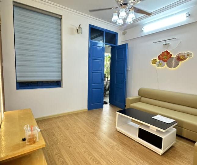 HIẾM!Bán căn hộ tập thể ĐH Sư Phạm phố Trần Quốc Hoàn, Cầu Giấy, 70m2, 2 ngủ, giá 2,15 tỷ