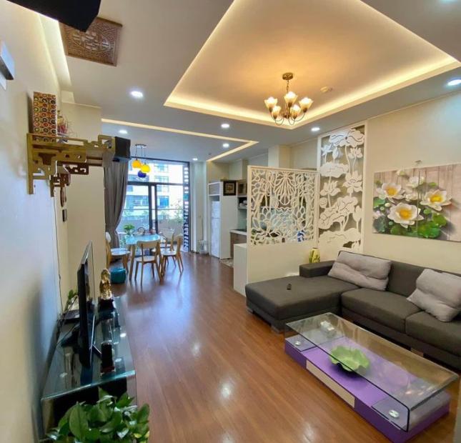 Hạ Sốc 500tr, Bán Nhà Nguyễn Văn Cừ, Ngọc Lâm, 65m2, MT5m, Lô Góc, GARA Ô TÔ, Kinh Doanh