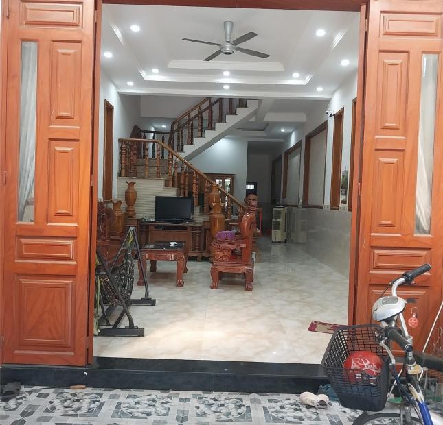 Cho thuê nhà nguyên căn 1 trệt lửng 2 lầu tại Phan Huy Ích quẹo vô, phường 15, quận Tân Bình