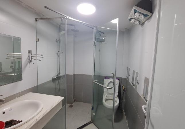 Bán nhà Nguyễn Văn Cừ,Long Biên 5 tầng 53m,Mt4m oto đua hơn 5.8 tỷ