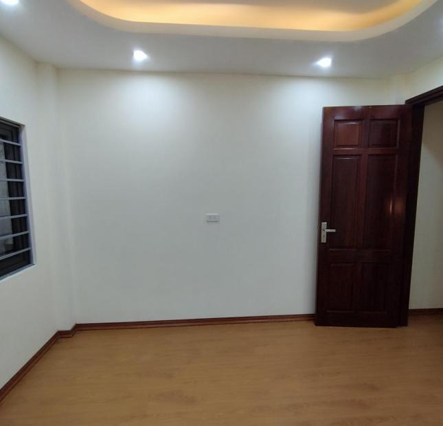 Bán nhà Mậu Lương gần Xa La–Hà Đông. 38m2x4,5T, giao thông thuận tiện, an sinh đỉnh. Giá hơn 3 tỷ. Lh 0984672007.
