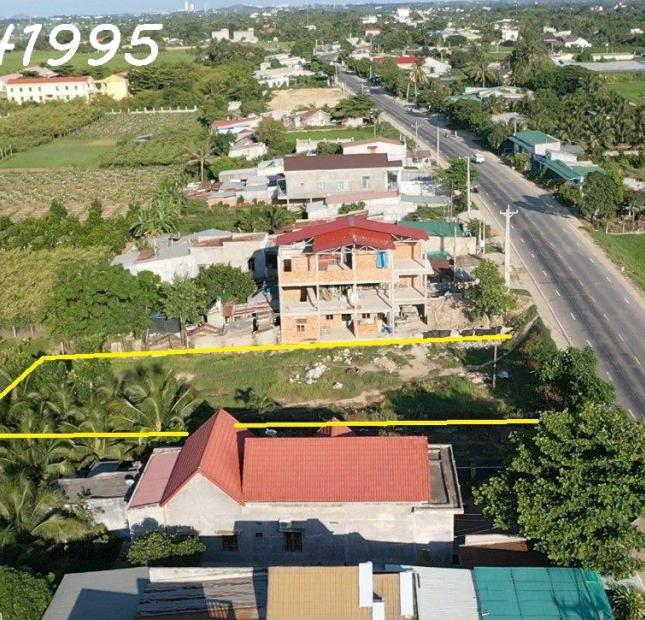 Mặt QL27 (PR - Đà Lạt); 200m tới cao tốc, DT 20x50m, sân bay Thành Sơn 5km, cách biển 12Km
