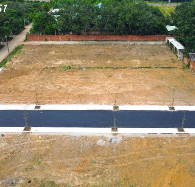 Đất xã Bàu Cạn, Long Thành ngộp ngân hàng 3 năm trước 25tr/m2 hiện tại chỉ còn 18tr/m2
