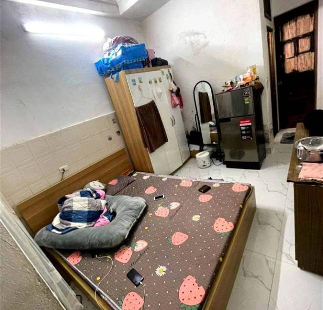 Bán Nhà Phố Hoàng Cầu Quận Đống Đa. 50m Nhỉnh 11 Tỷ. Cam Kết Ảnh Thật Mô Tả Chính Xác. Chủ Cần Bán