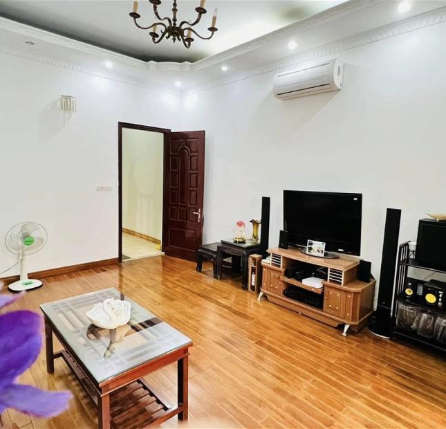 Bán Nhà Phố Hoàng Cầu Quận Đống Đa. 50m Xây 5 Tầng Mặt Tiền 4.1m Nhỉnh 14 Tỷ. Cam Kết Ảnh Thật Mô