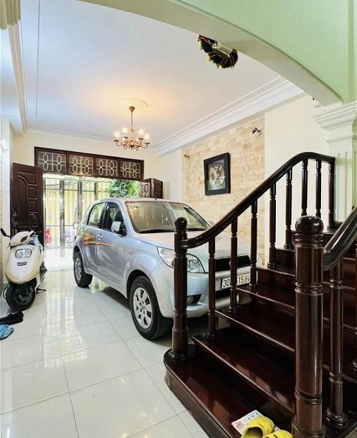 Bán Nhà Phố Hoàng Cầu Quận Đống Đa. 50m Xây 5 Tầng Mặt Tiền 4.1m Nhỉnh 14 Tỷ. Cam Kết Ảnh Thật Mô