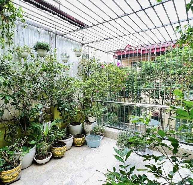 Bán Nhà Phố Hoàng Cầu Quận Đống Đa. 50m Xây 5 Tầng Mặt Tiền 4.1m Nhỉnh 14 Tỷ. Cam Kết Ảnh Thật Mô