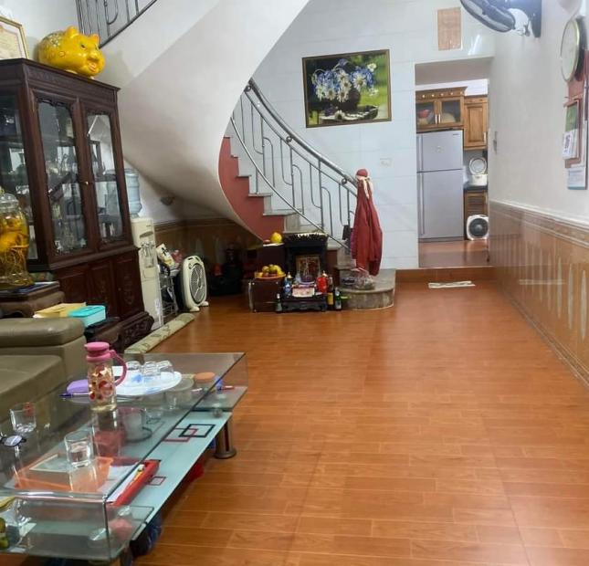 Bán nhà phố Phương Liệt, Thanh Xuân, nhà dân xây, ngõ thông, gần ô tô, 53m, 4T, chỉ 5.5 tỷ