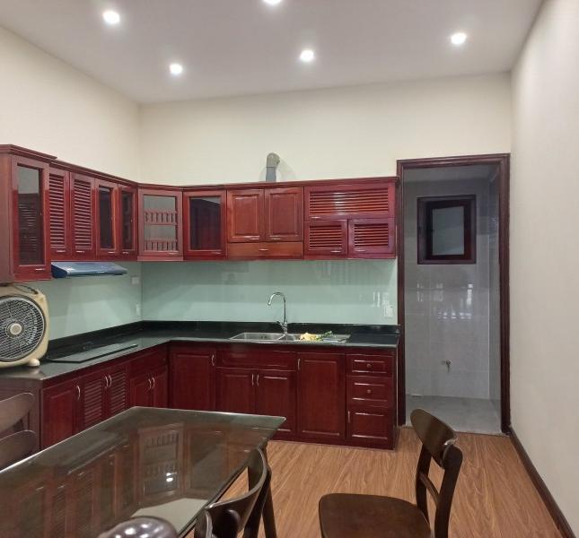 Bán nhà Bồ Đề,Long Biên 5 tầng 60m2,Mt4m gara,oto đua nhỉnh 8 tỷ