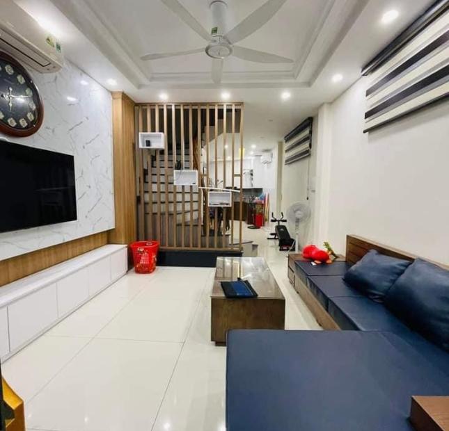 CHỈ NHỈNH 6 TỶ CÓ NHÀ TRUNG TÂM QUẬN HÀ ĐÔNG. DTSD 50M2 x 4 TẦNG - NHÀ CHỦ KTS TỰ THIẾT KẾ VÀ XÂY
