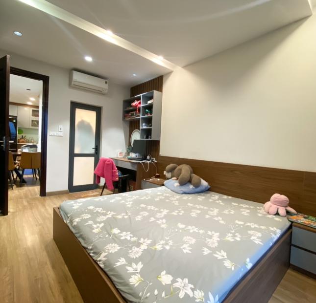 Bán nhà phố Phương Liệt, ngõ nông, rộng, nhà dân xây, 55m, 4PN, 5 tỷ 5