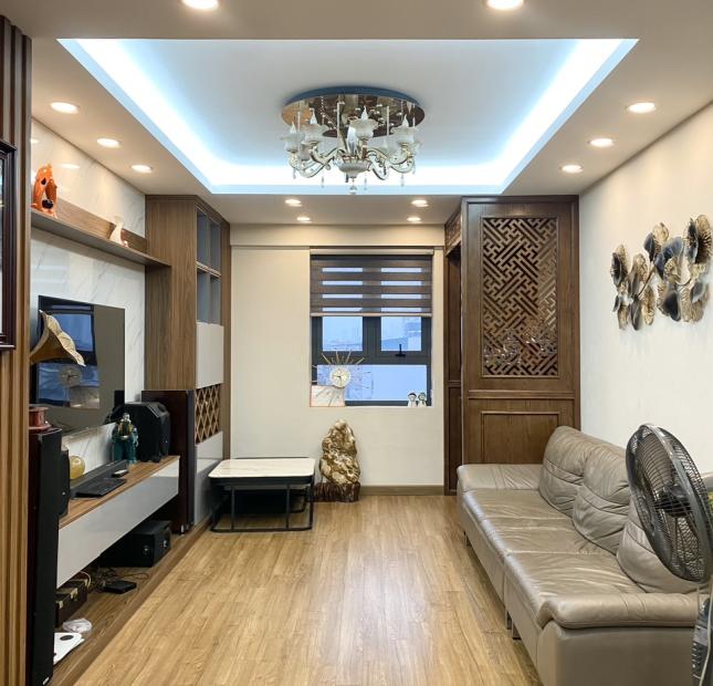 Bán nhà phố Phương Liệt, ngõ nông, rộng, nhà dân xây, 55m, 4PN, 5 tỷ 5