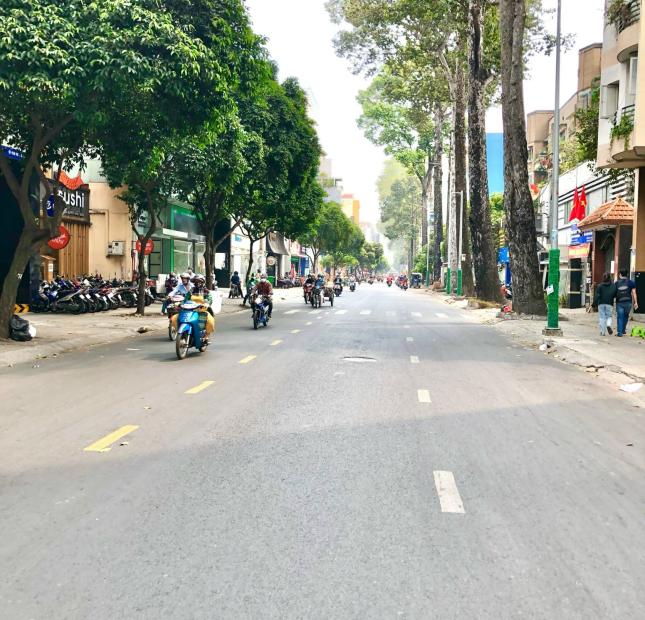 Bán nhà khu Hoàng Gia 324 Lý Thường Kiệt, Quận 10, DT: 7 x 20 m giá 35 tỷ