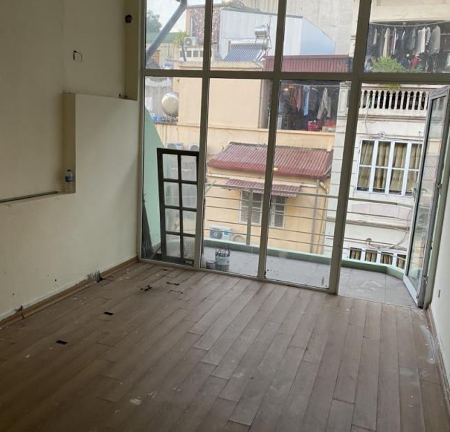 Chính Chủ Nhờ Cho Thuê  nhà mặt phố Ngô Tất Tố, quận Đống Đa