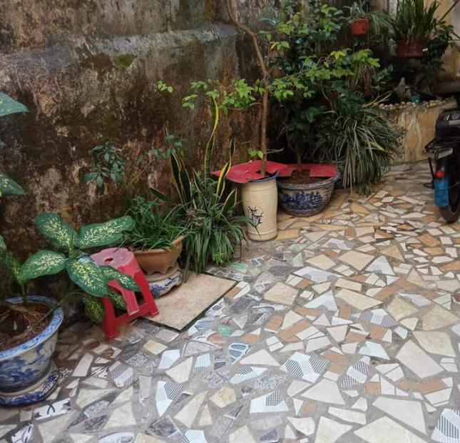 NHÀ RỘNG GẦN NHẤT PHỐ HÙNG VƯƠNG CHỈ NHỈNH 1 TỶ, LH: 0949.228.654