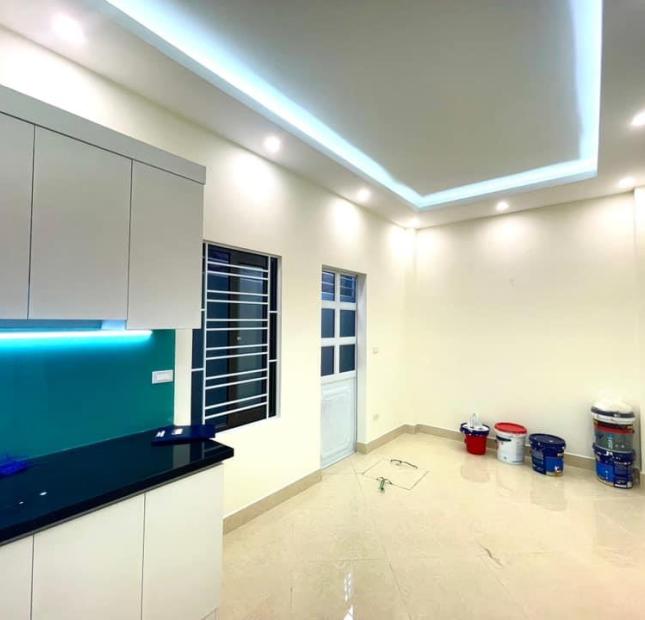 Nhà đẹp phố Yên Hòa, 51m chỉ 6,9 tỷ