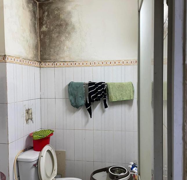 H3G. Cách TÔN THẤT THUYẾT P18.Q4 chỉ 15M. 43m2. NGANG 10m. 2 TẦNG. 3,2 tỷ