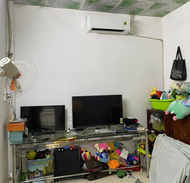 H3G. Cách TÔN THẤT THUYẾT P18.Q4 chỉ 15M. 43m2. NGANG 10m. 2 TẦNG. 3,2 tỷ