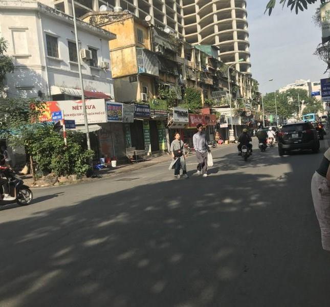 Chính Chủ Nhờ Tìm Người Thuê Nhà  mặt phố Núi Trúc, Ba Đình