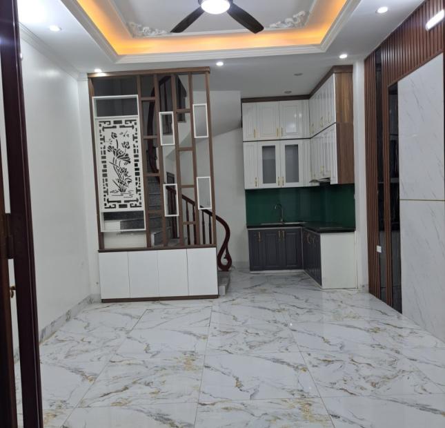Bán nhà Kim Giang, Thanh Xuân. Ngay KĐT Đại Kim. 40m2 x 3 Tầng. LÔ GÓC. Ô TÔ. Hơn 4 Tỷ. 0968084286
