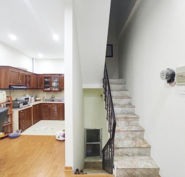 Bán Nhà Phố Ao Sen Hà Đông 41m2, 5T Ngõ Thông 2 Ôtô Tránh nhau KD Vô Địch 8,5 tỷ CÓ Bớt