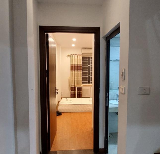 Bán nhà Ngọc Thụy,Long Biên 4 tầng,40m2 oto đỗ cửa,gần hồ nhỉnh 5 tỷ