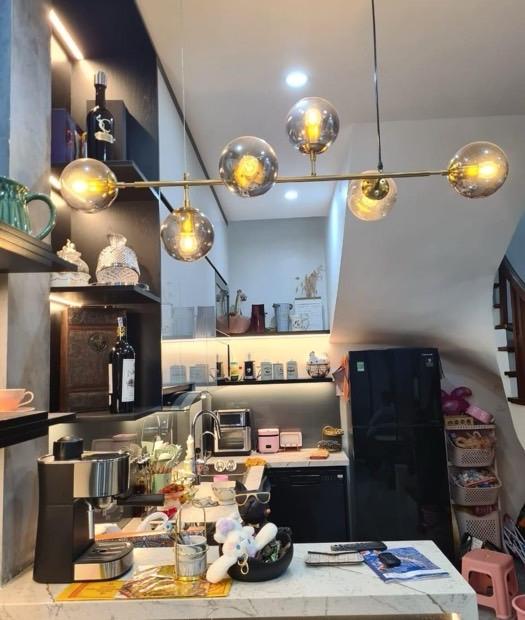 BÁN NHÀ TRẦN THÁI TÔNG - NHIỀU TIỆN ÍCH, VỊ TRÍ THUẬN TIỆN - 33m MT 3.5m