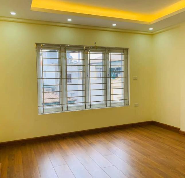 Bán Nhà Dân Ngô Gia Tự Thông Sang Đức Giang, Long Biên 4T, 41m2 giá 3,7 tỷ (ngõ thông)