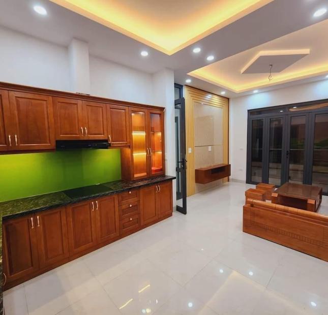 Lê Trọng Tấn, phân lô, ô tô đậu cổng, ở vip, 34m2x5T, chỉ nhỉnh 5 tỷ