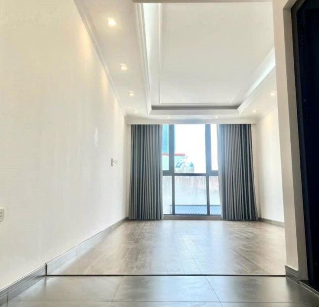 Cổ Nhuế - 6tầng thang máy - Nhỉnh 4 tỷ - Mặt ngõ kinh doanh