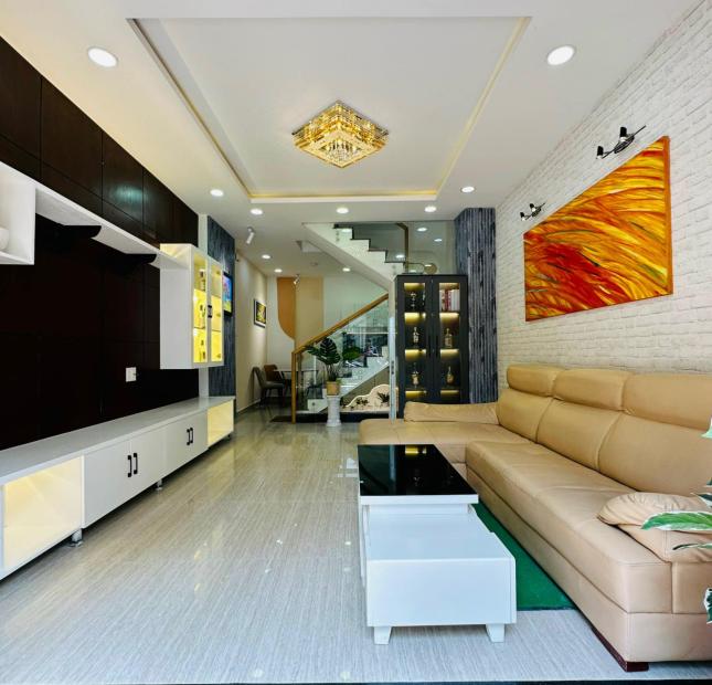 Lê Đức Thọ - HẺM Ô TÔ - 40M2 - 4 Tầng BTCT - SHR, HOÀN CÔNG ĐỦ
