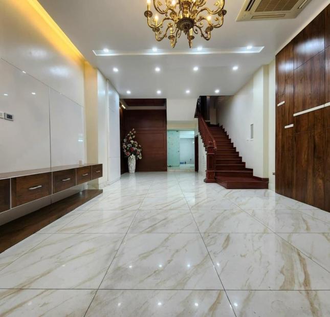 CC bán nhà Mp Vĩnh Phúc khu 72 ha TT Ba Đình 85 m2 x 7 tầng thang máy MT 4,8 m đường nhựa vỉ hè ô tô tránh Giá 24 tỷ Lh 0915229868