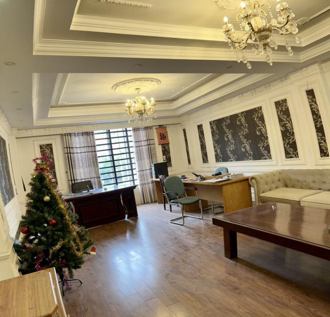 Bán nhà mặt phố Nguyễn Văn Linh, Liên Bảo. DT 95m2