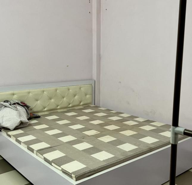 Bán nhà mặt phố Nguyễn Văn Linh, Liên Bảo. DT 95m2