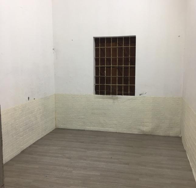 Cho thuê kho xưởng số 63 ngõ 100 Nguyễn Chí Thanh, thông với 157 Pháo Đài Láng, ô tô cách 20m.