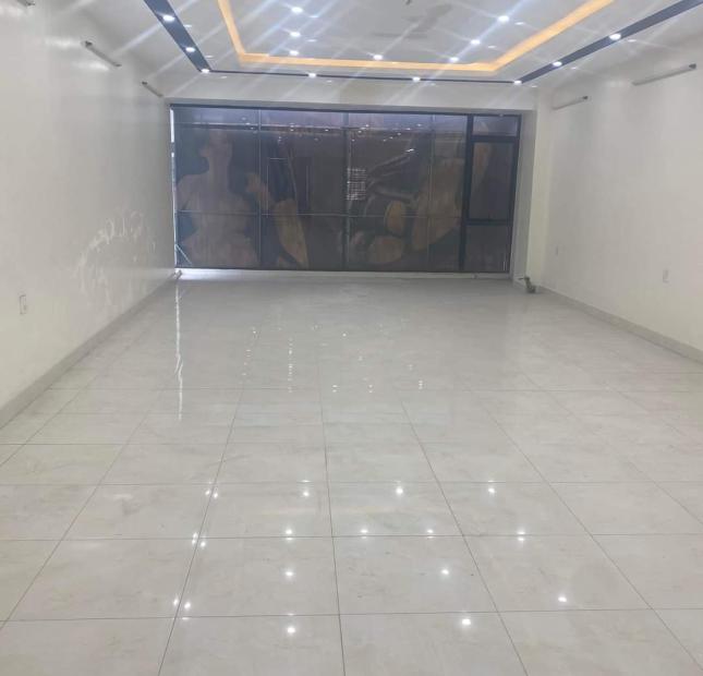 Bán nhà 3 tầng mặt đường Mê Linh, Liên Bảo, Vĩnh Yên