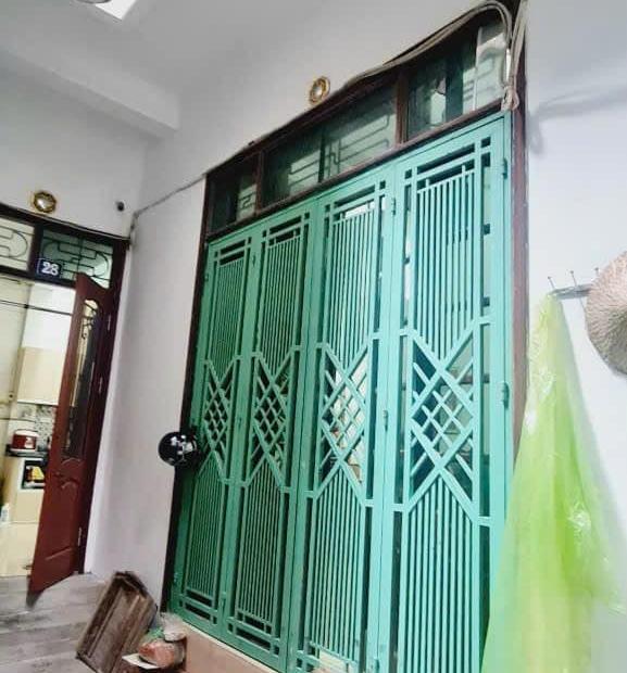 TRUNG TÂM QUẬN HAI BÀ TRƯNG PHỐ BẠCH MAI DT:42.4M2 NHÀ 4 TẦNG 5 NGỦ GIÁ: 4.15 TỶ .