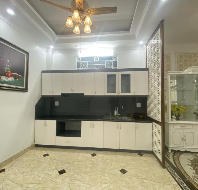 Bán gấp nhà mới 55m2x5 tầng tại phố Giáp nhất,Thanh Xuân, ô tô vào, giá chỉ nhỉnh 10 tỷ