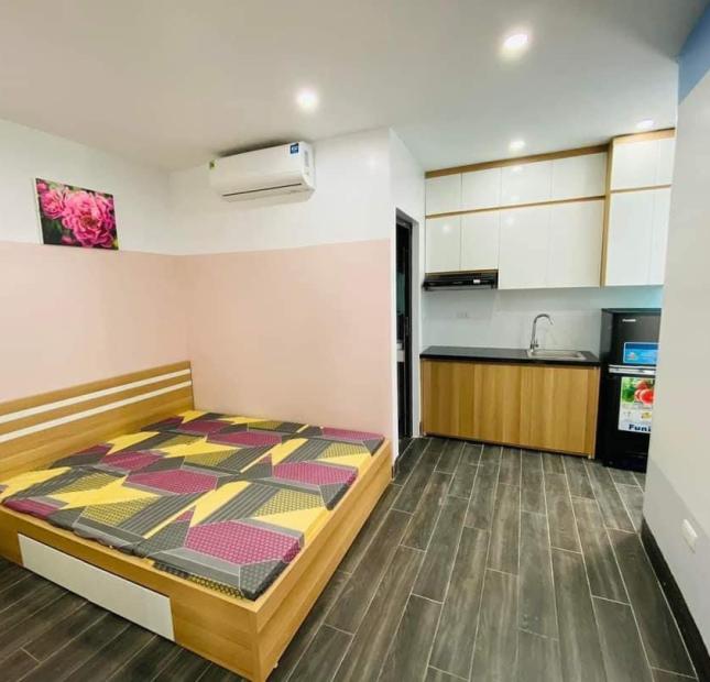 Bán CCMN Cầu Giấy, Quan Hoa 75m2x7t thang máy, full nội thất, dòng tiền 100tr/t, giá 15,3 tỷ 