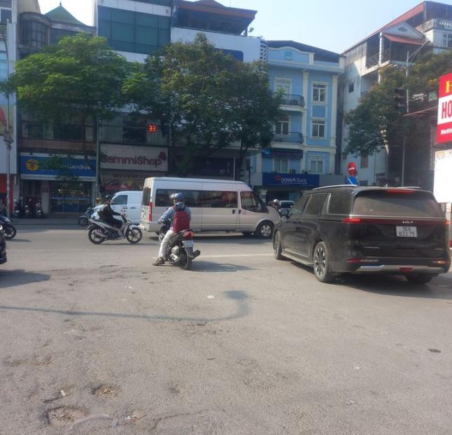 NÓNG O9 2628 5559 Bán nhà Chùa Bộc 48m², 2 tầng, MT 9m, giá 9.6 Tỷ Đống Đa