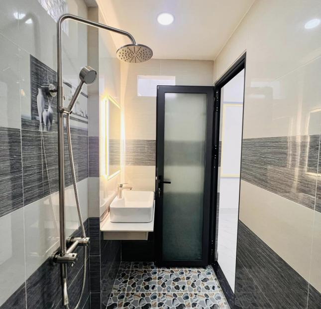 Chính chủ bán nhà mới gò vấp rất đẹp - vị trí đắc địa - công năng đầy đủ - mua vào ở ngay nhỉnh 7