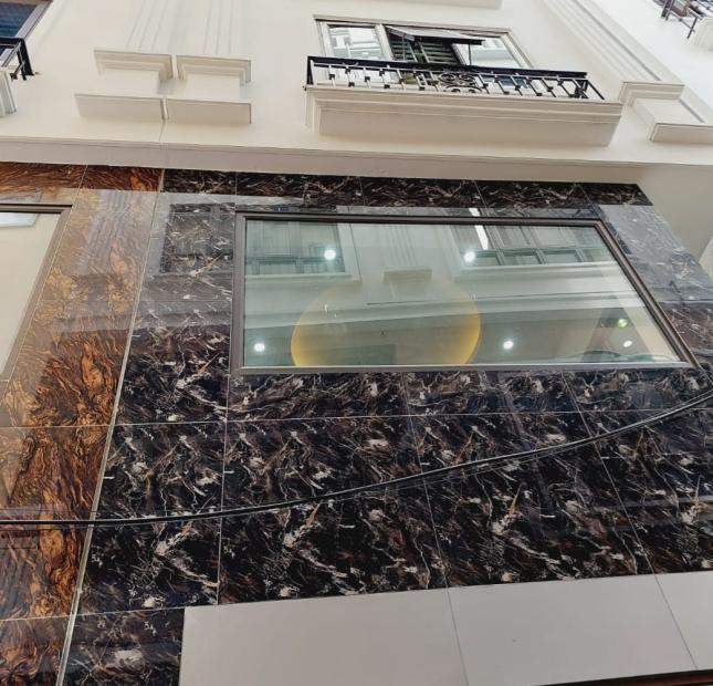 Bán nhà Phú Đô 48,5m2 - 4 tầng - chào 6,8 tỉ - mặt đường ô tô qua, kinh doanh buôn bán tấp nập.