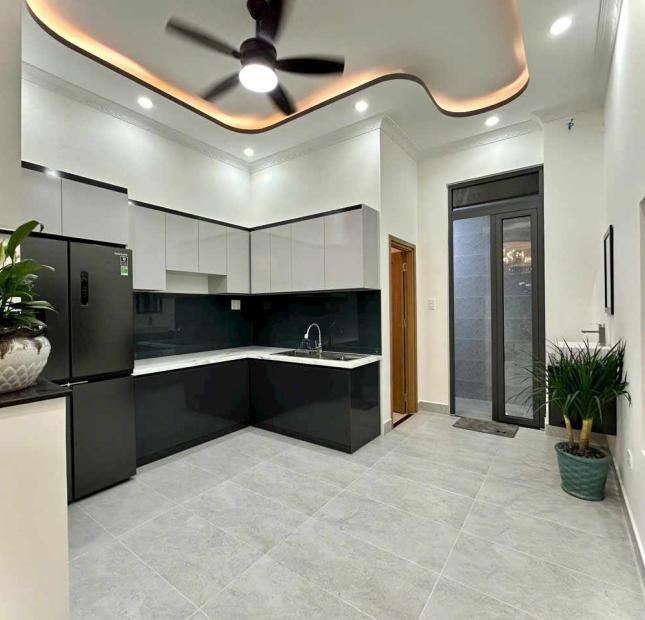 Bán nhà đẹp Trung tâm Linh Trung Thủ Đức-HXT-ô tô ngủ nhà-70m2-4 Tầng-7 tỷ 35
