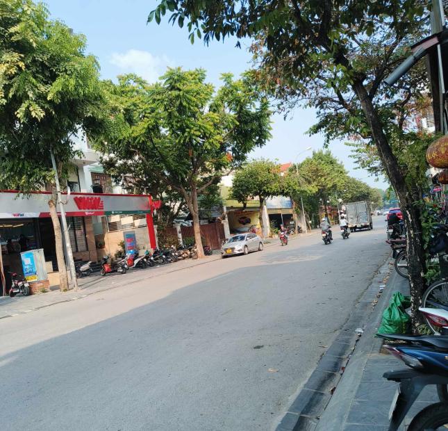 Bán nhà  5 tầng Phố Việt Hưng 50m2  mặt tiền 4m giá 4,9 tỷ 