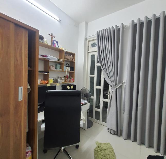 Bán Nhà Đường Số 21 Thủ Đức. DT: 75m2. LH: 0932155399.
